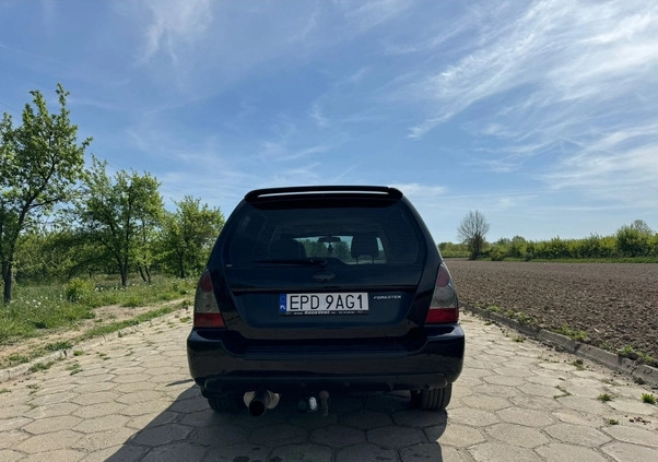 Subaru Forester cena 32900 przebieg: 284000, rok produkcji 2005 z Supraśl małe 154